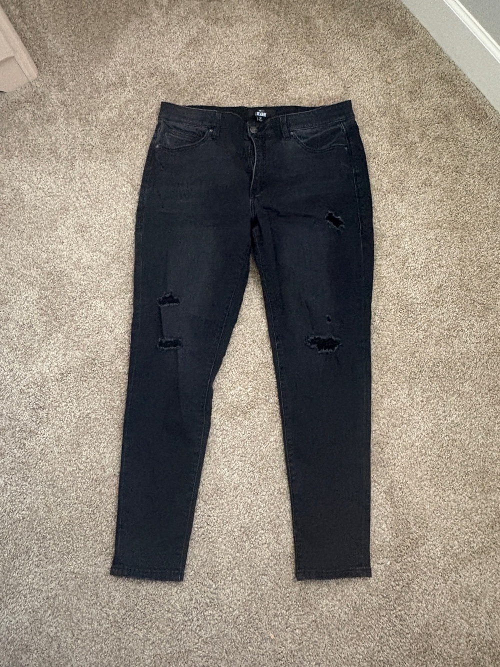 LuLaRoe Charcoal Distressed Skinny Jeans